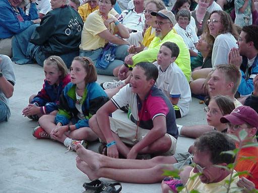 crowd1
