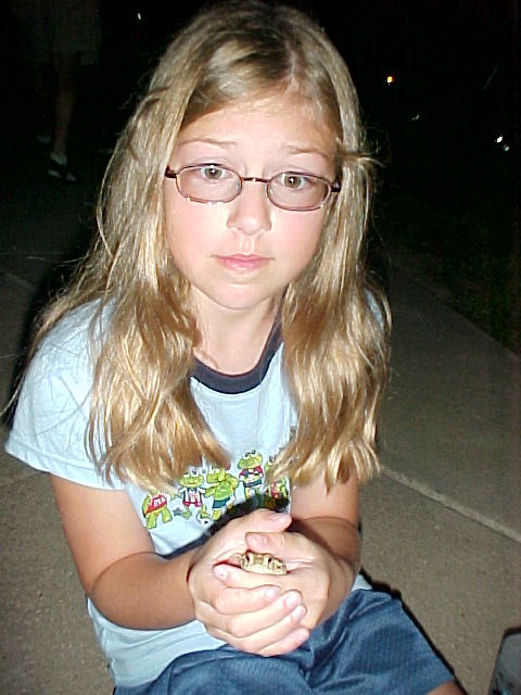 6-8-03 Nicci Found Friend i